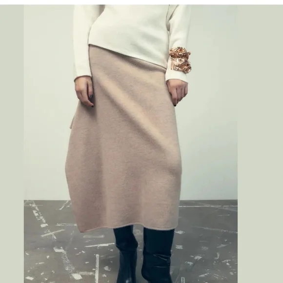 New ZARA 100% WOOL RUFFLED SKIRT - Picture 5 of 14